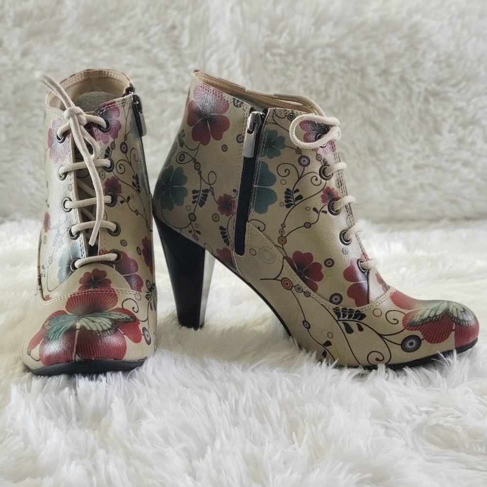 🦋 Retro Butterfly Booties